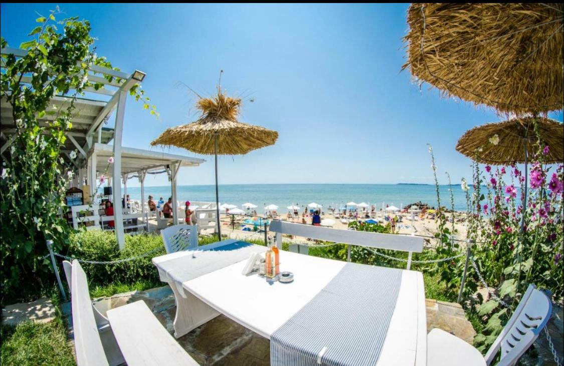 Apartment In Prestige Fort Beach Sveti Vlas Exterior photo